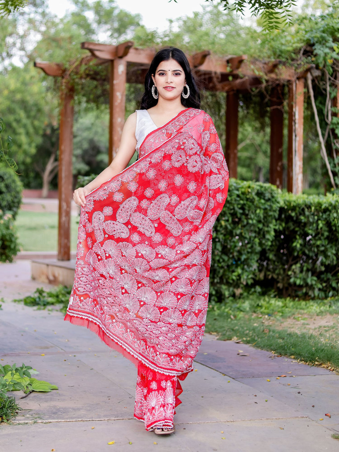 Pure Georgette Lucknowi Work Pink Saree