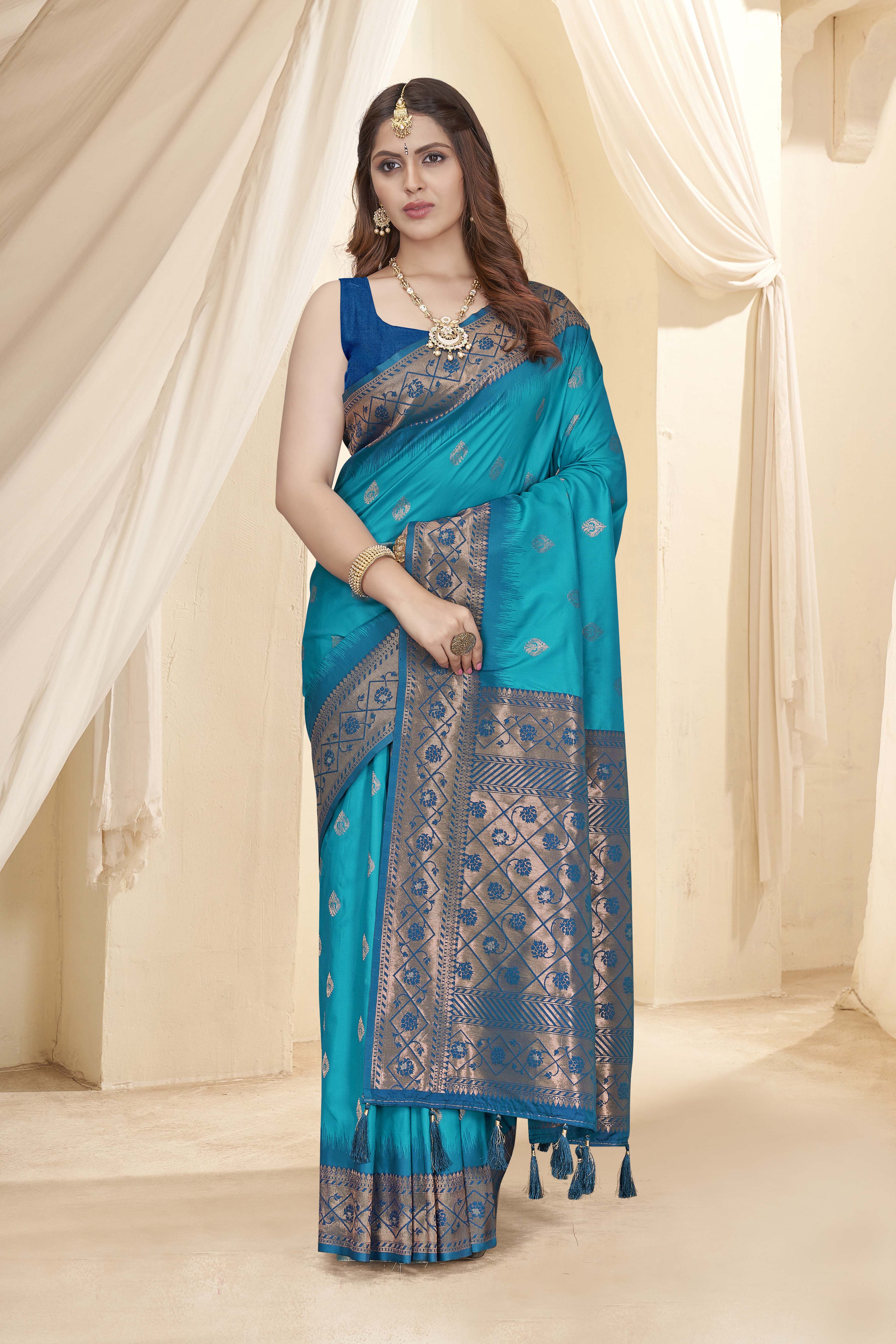 Luxuries Pure Silk Blue Color Saree