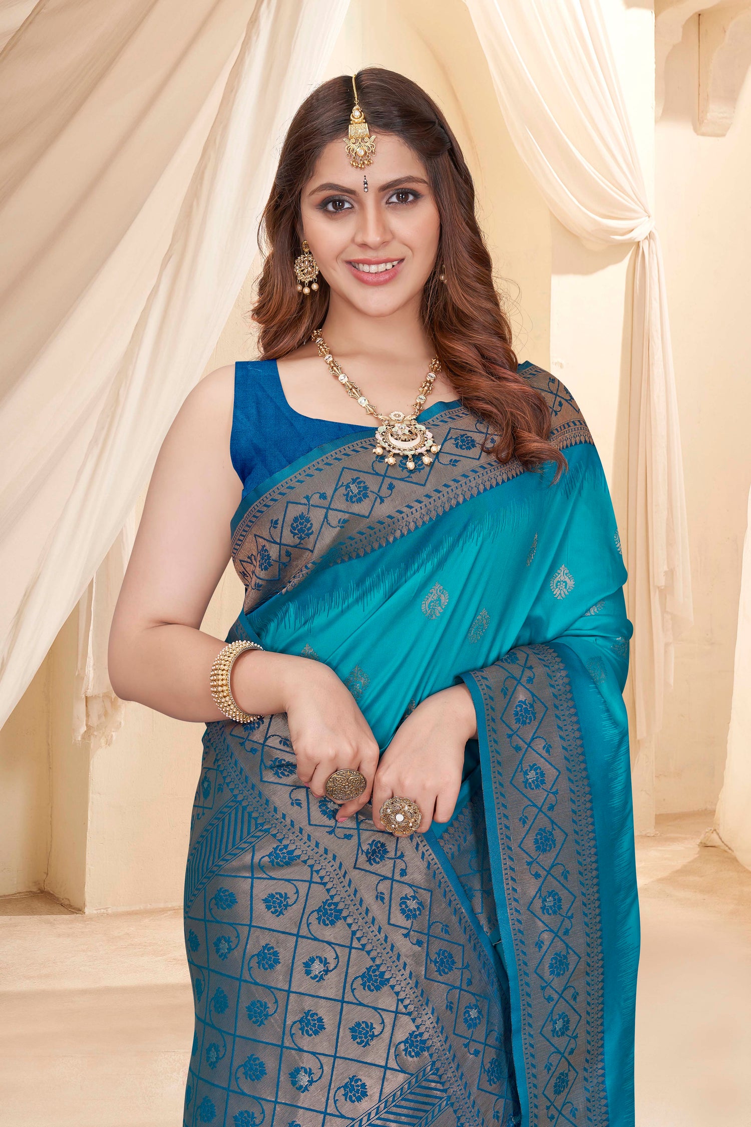 Luxuries Pure Silk Blue Color Saree