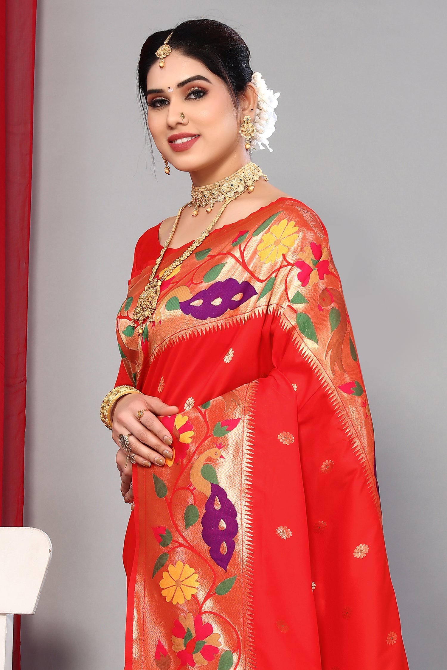 Beautiful Red Color Paithani Silk Sareer
