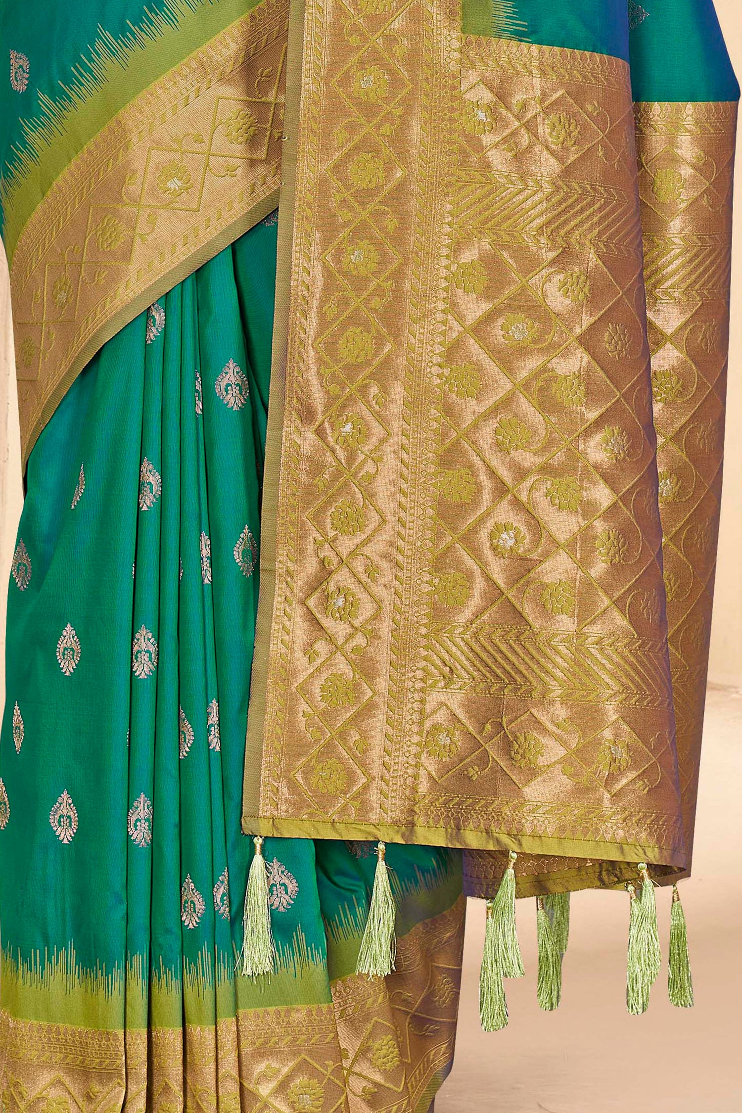Dark Green Wedding Wear Pure Silk Saree