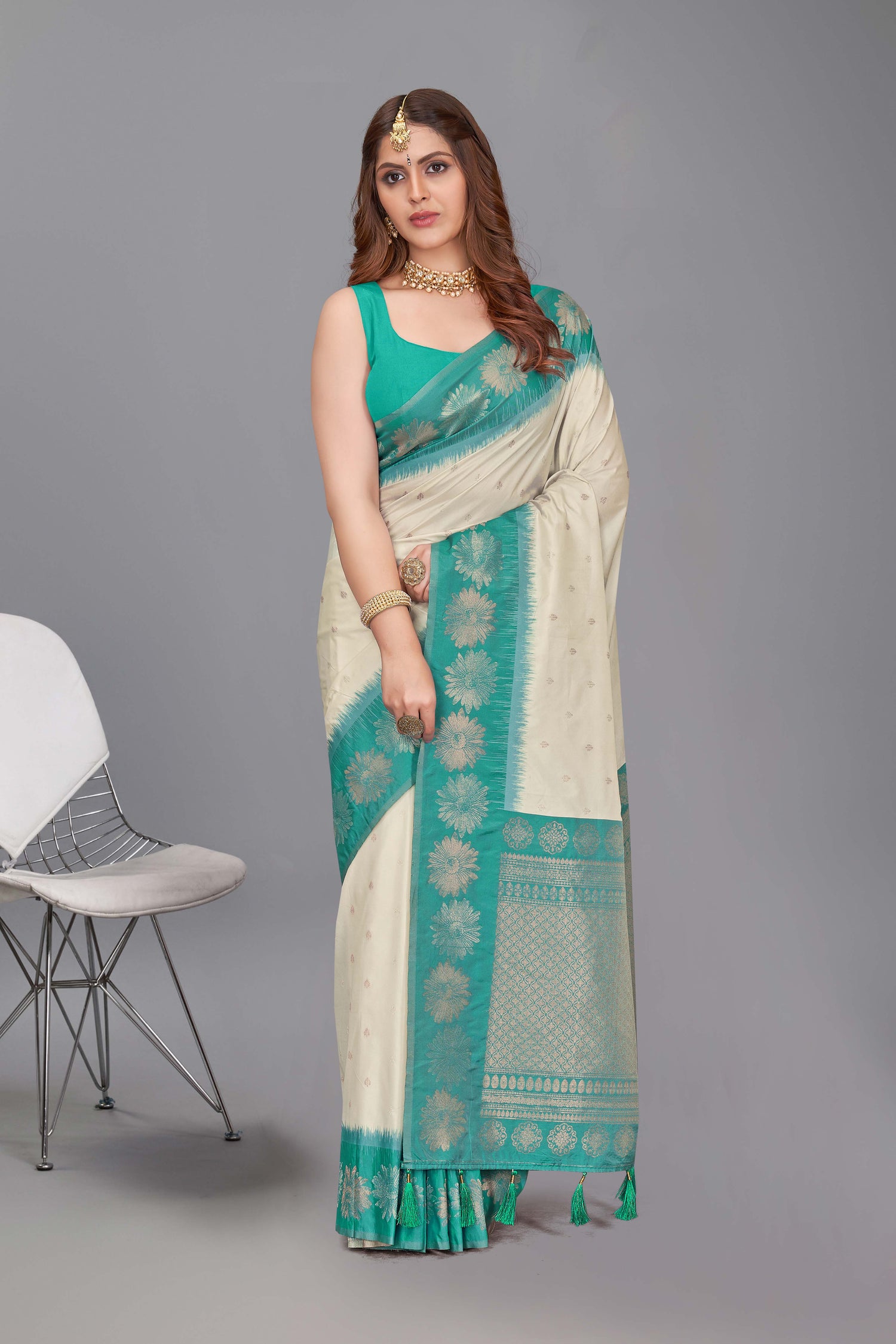 White Color Pure Silk Heavy Saree