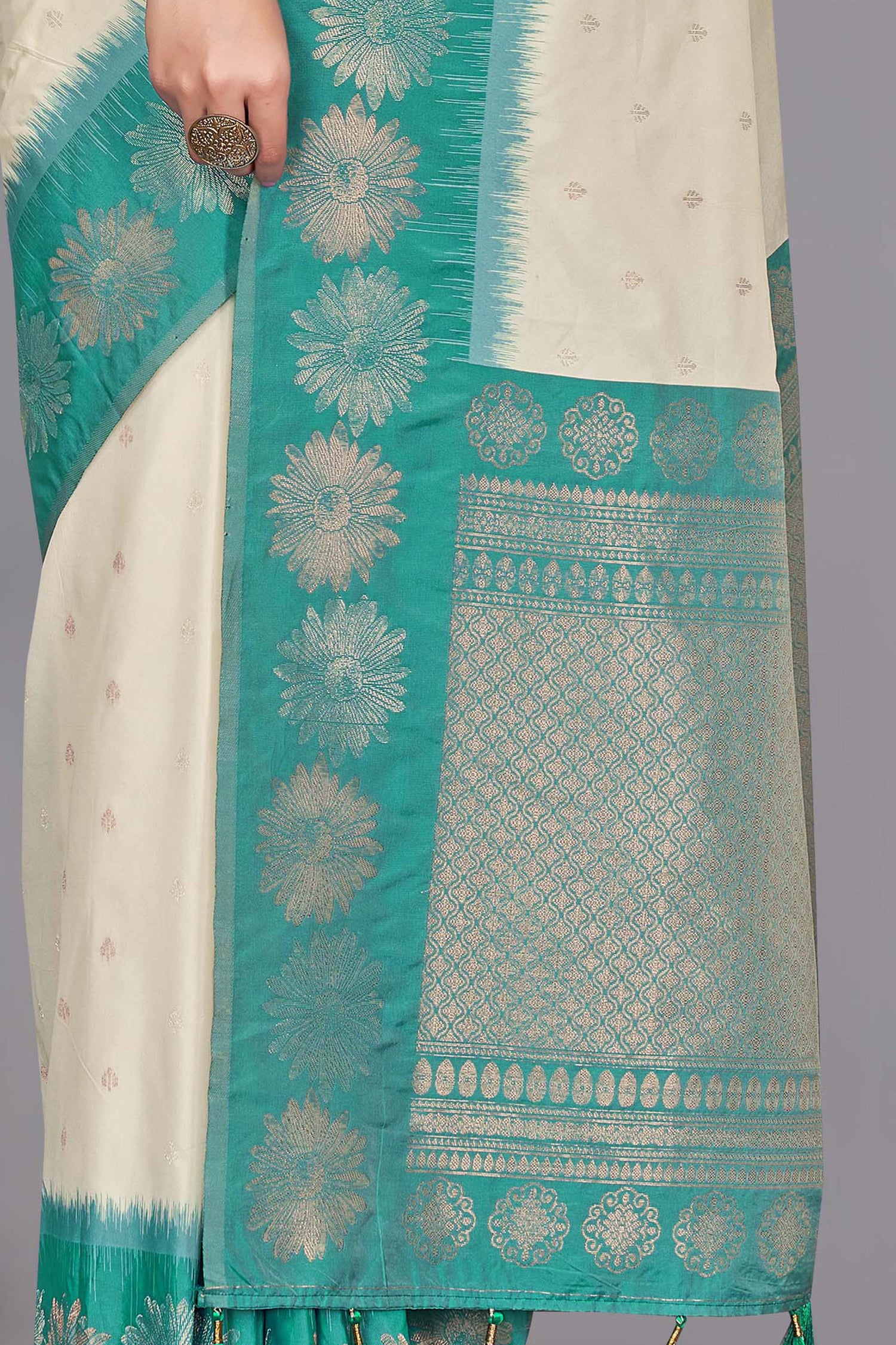 White Color Pure Silk Heavy Saree
