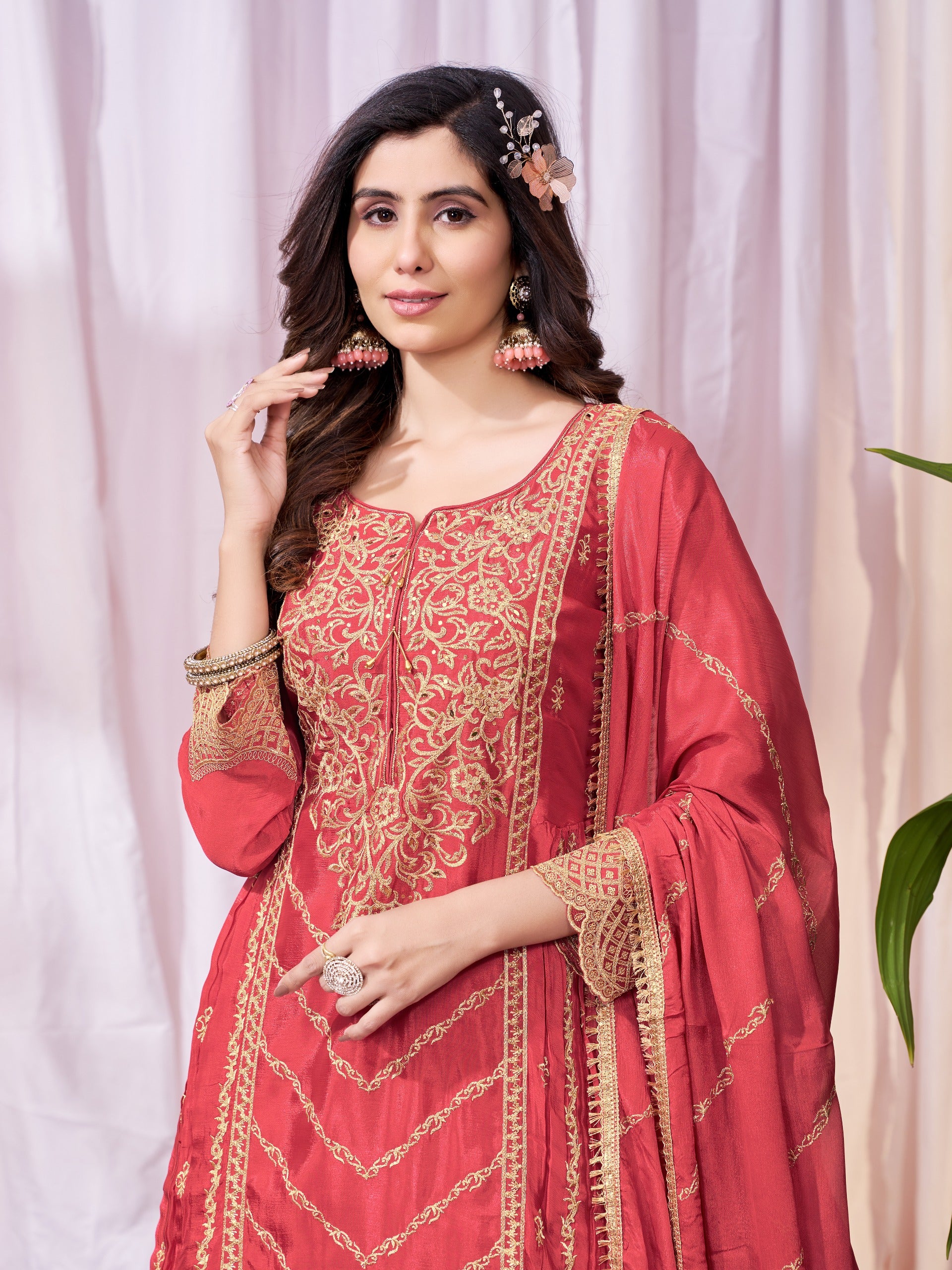 Pretty Wedding Wear Salwar Suit