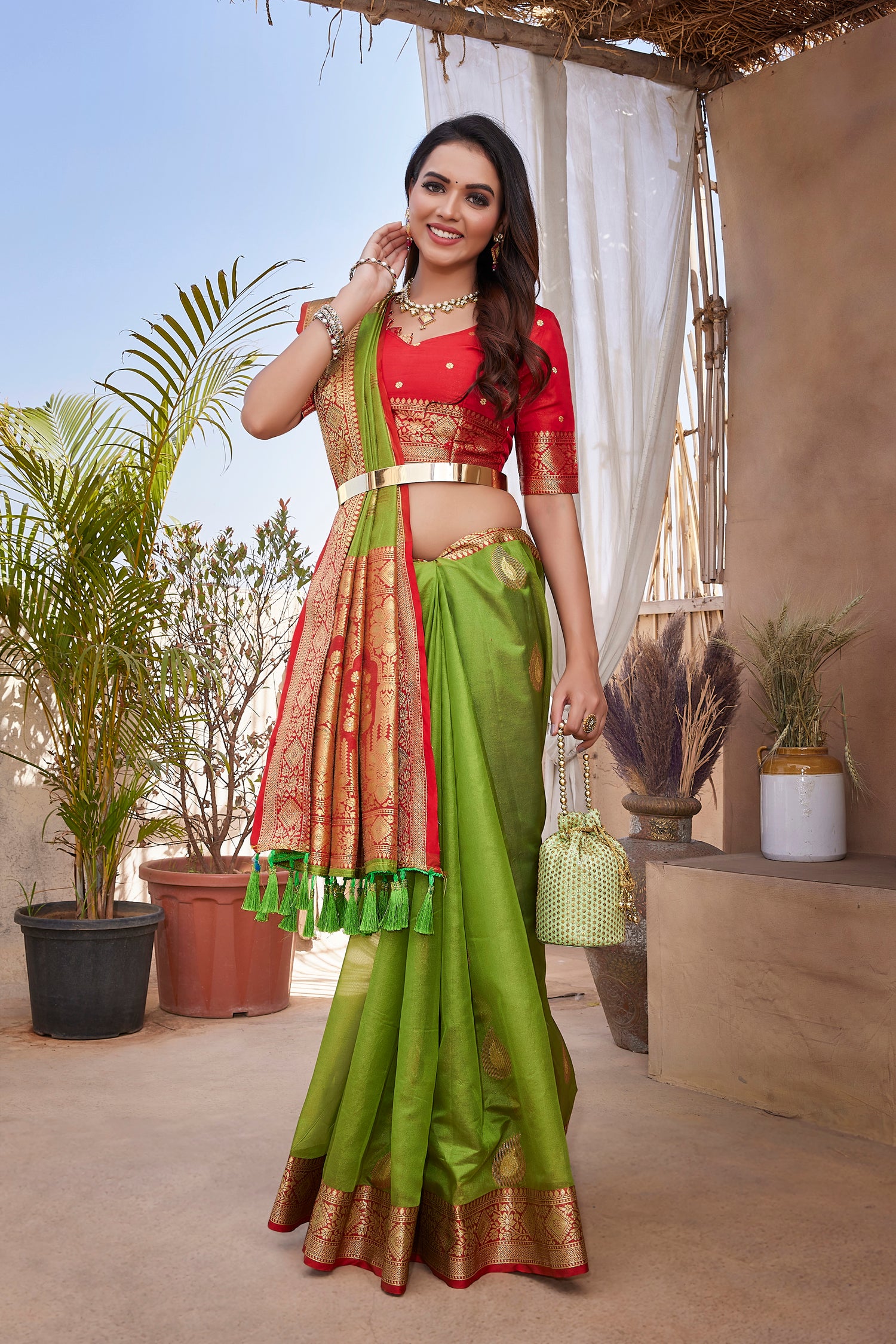 Khicha Silk Latest Stylish Green Color Saree
