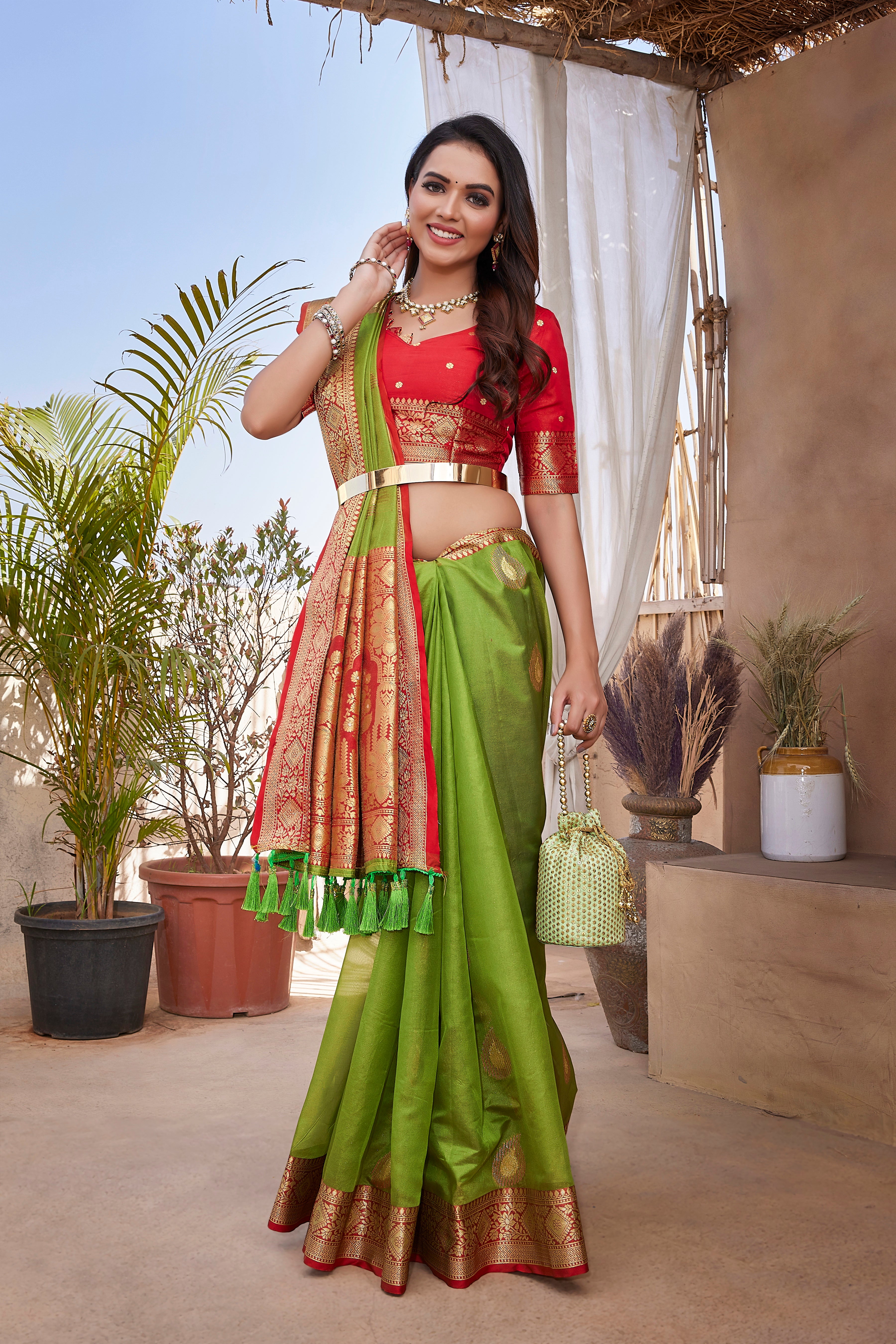 Khicha Silk Latest Stylish Green Color Saree