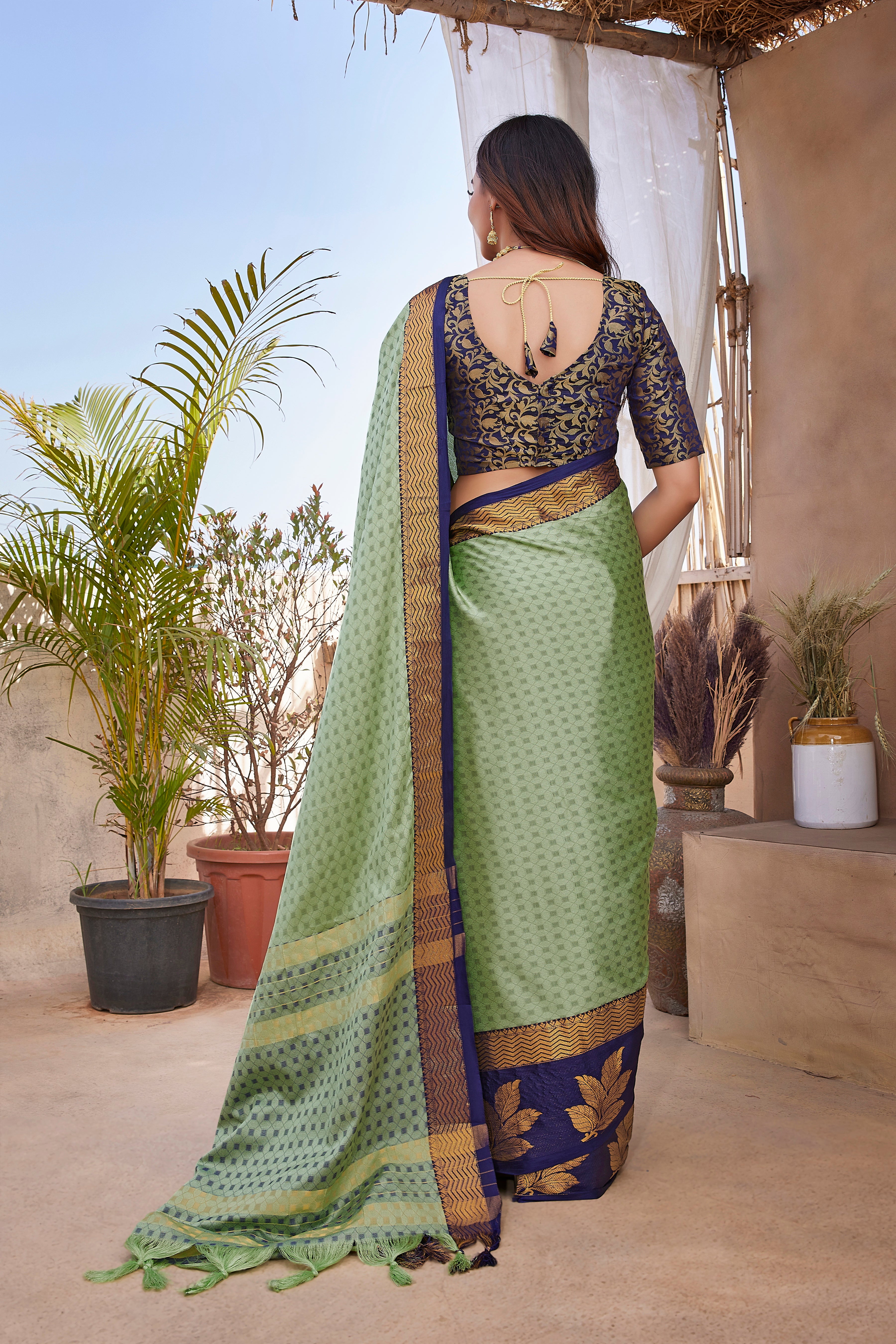 Beautiful  Crafted  Aura Silk Saree
