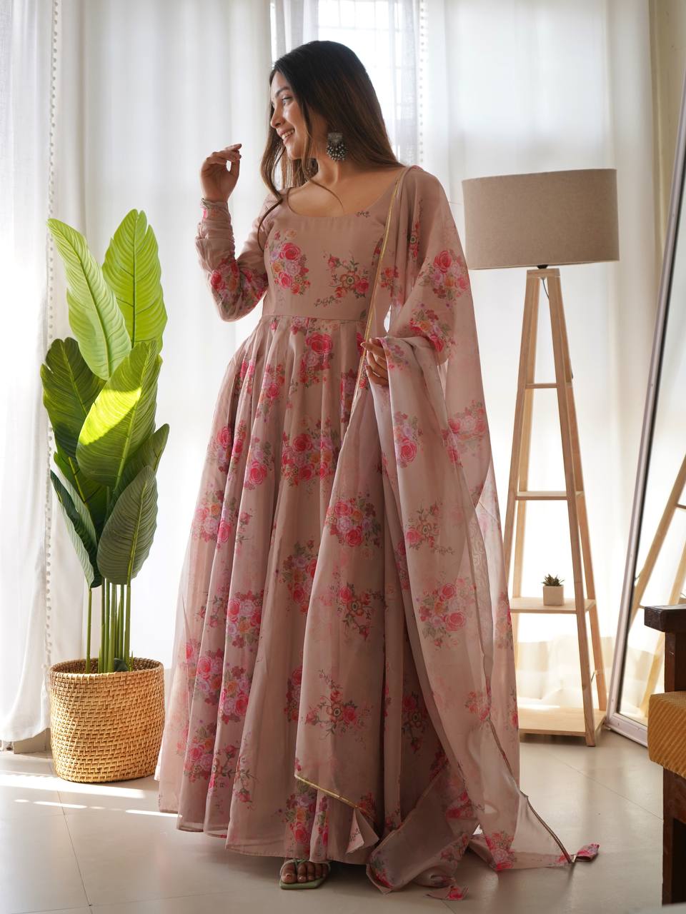 New Arrival Trading Organza Silk Gown Suit