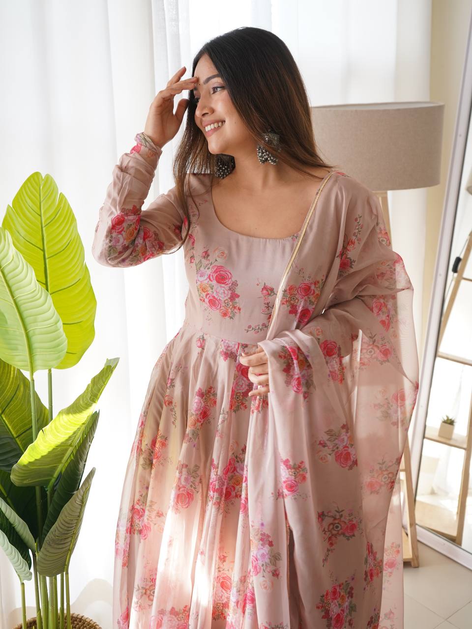 New Arrival Trading Organza Silk Gown Suit
