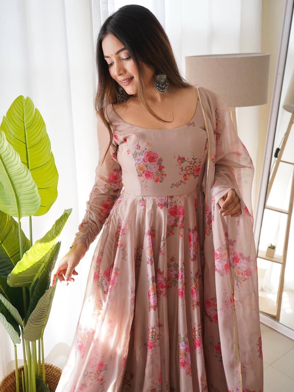New Arrival Trading Organza Silk Gown Suit