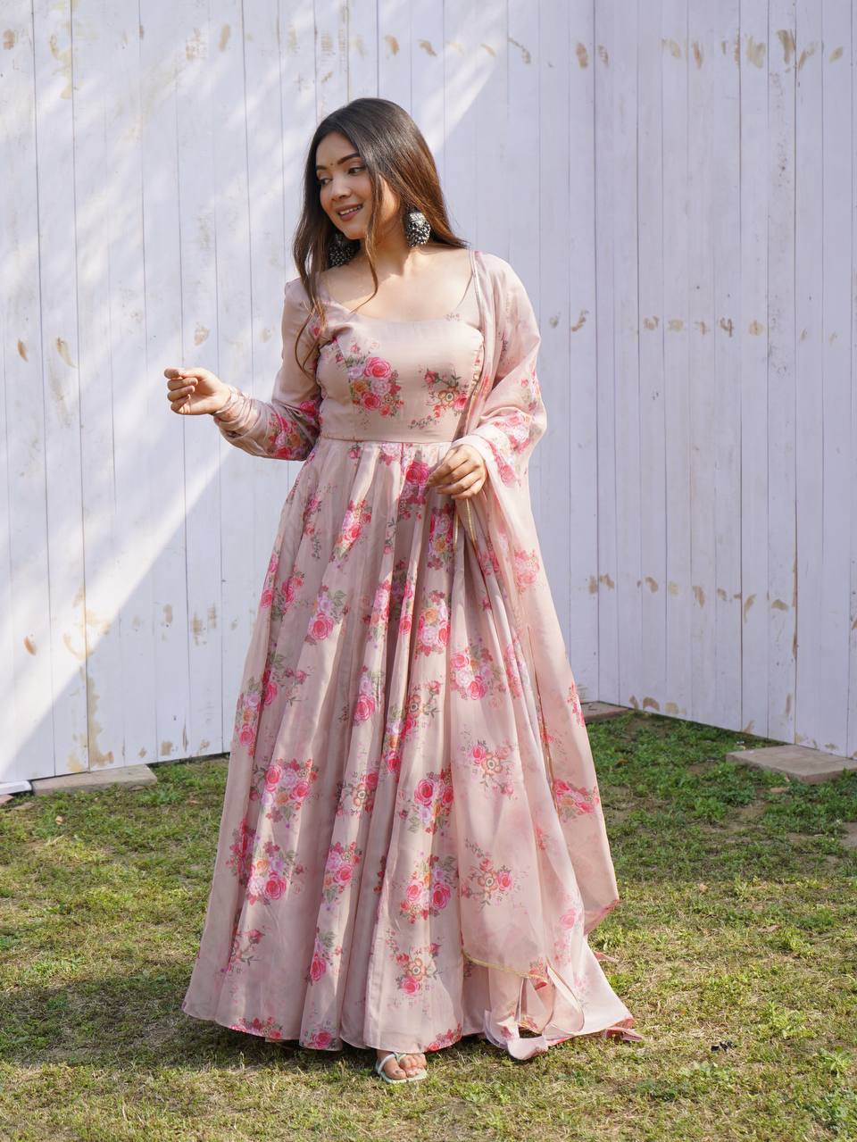 New Arrival Trading Organza Silk Gown Suit