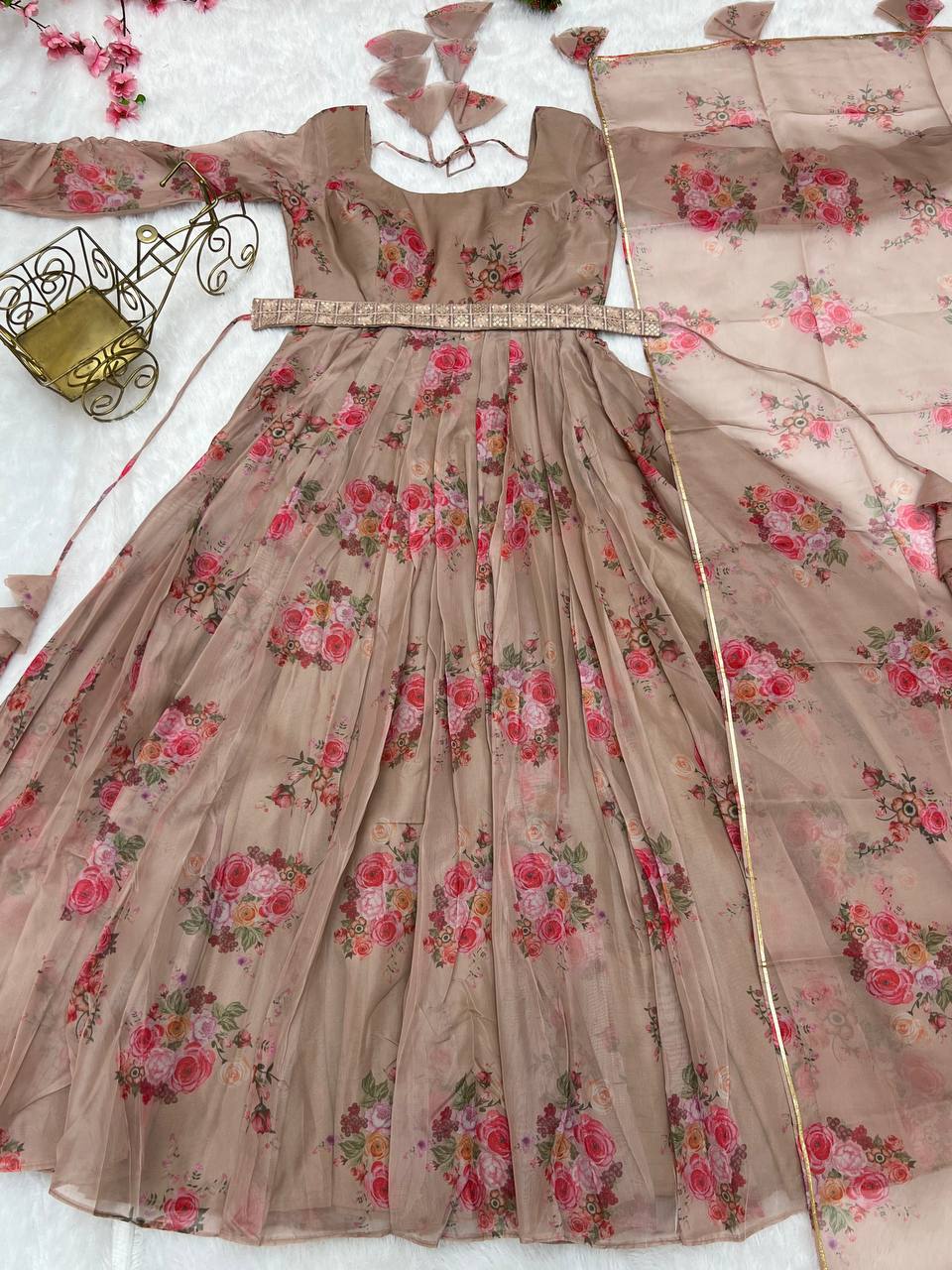 New Arrival Trading Organza Silk Gown Suit