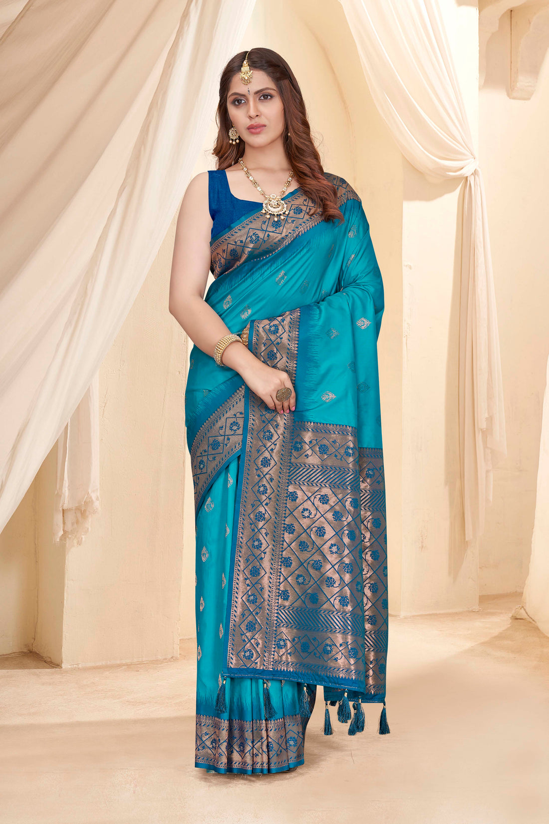 Luxuries Pure Silk Blue Color Saree