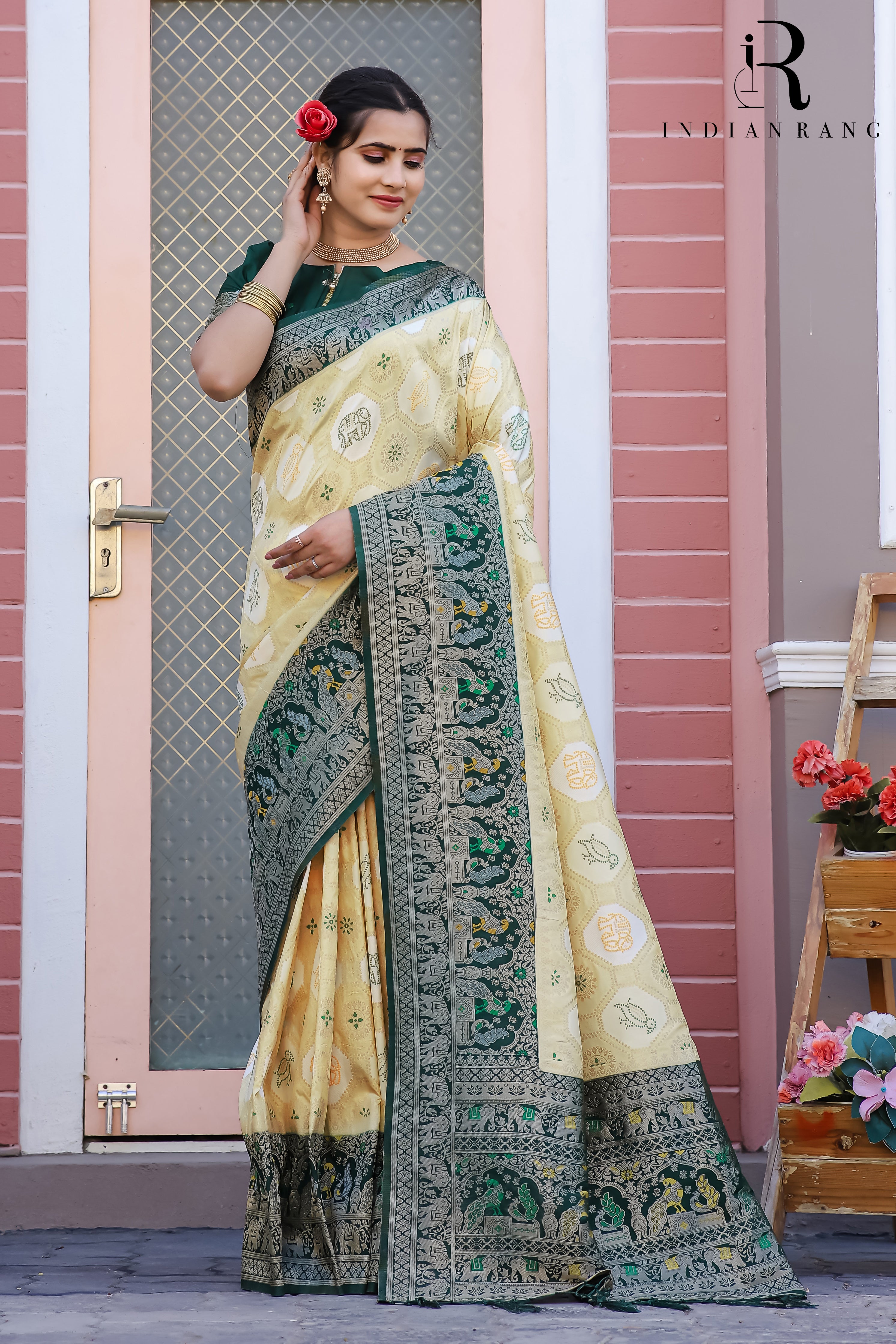 Latest Pure Dola Silk Trading Saree