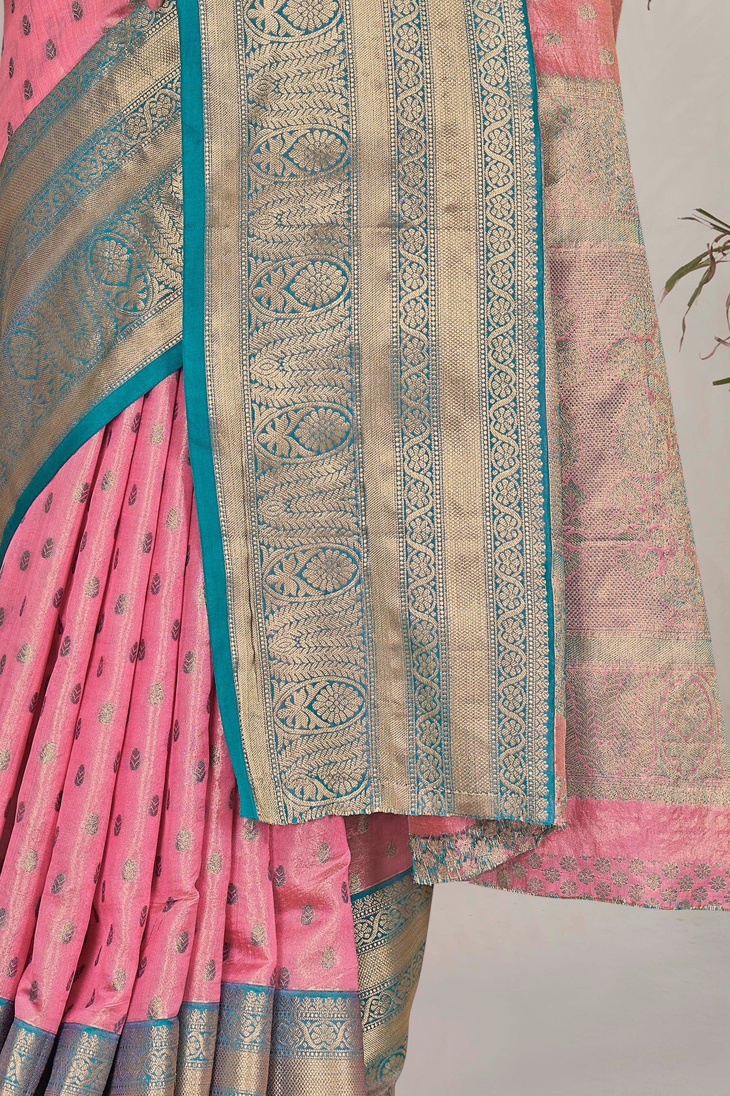 Casual Wear Tissue Silk Trading Saree