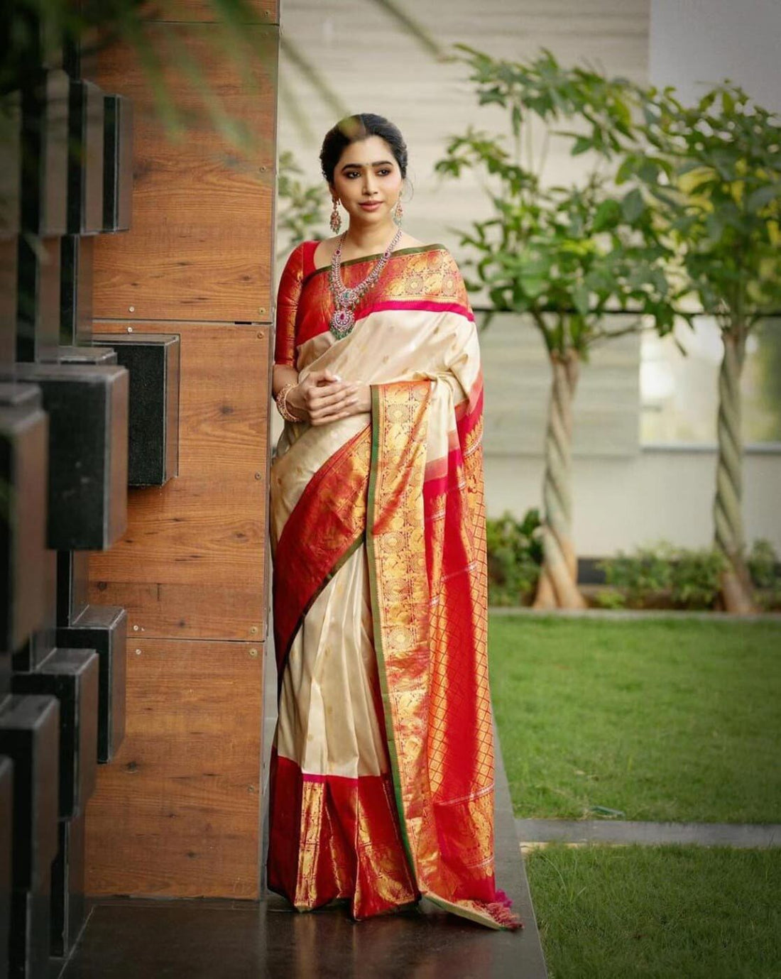 New Dollection White Kanjivaram Silk Saree