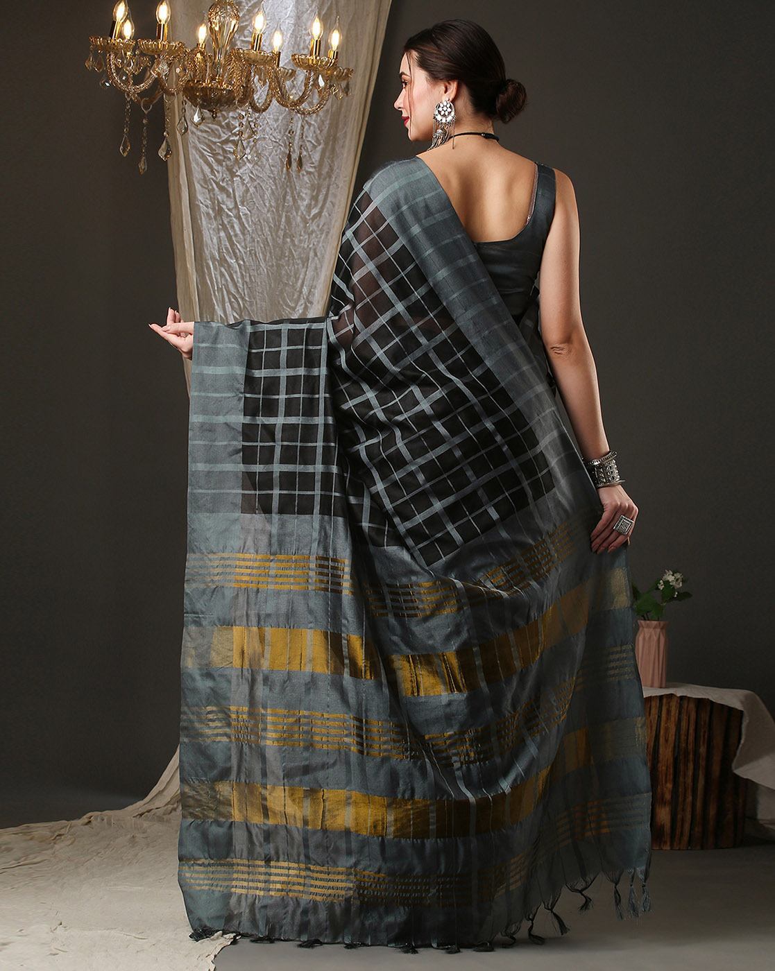 Glamorous Stylish Silk Black &amp; Grey Fancy Chex Saree