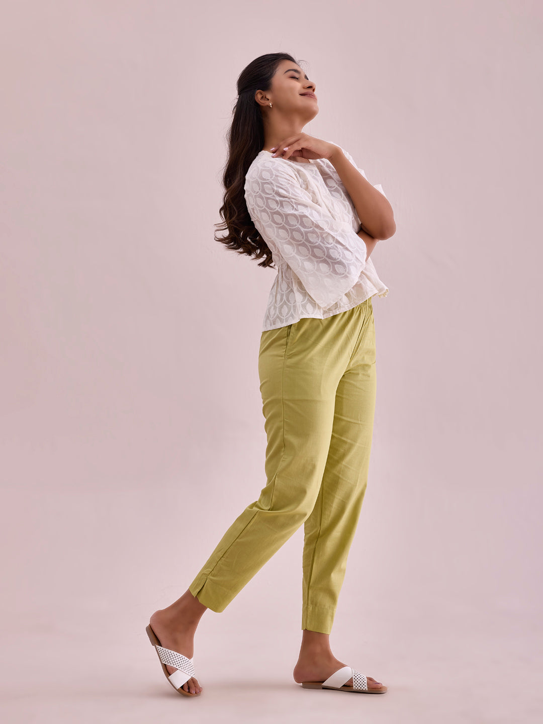 Mid-Rise Cropped Cotton Pant Trousers (Light Pista)