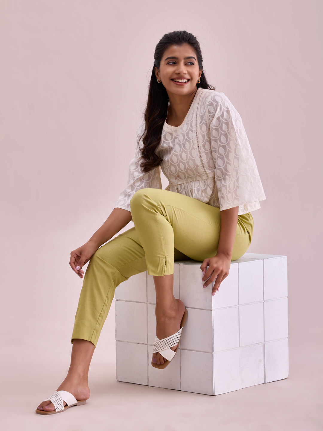 Mid-Rise Cropped Cotton Pant Trousers (Light Pista)