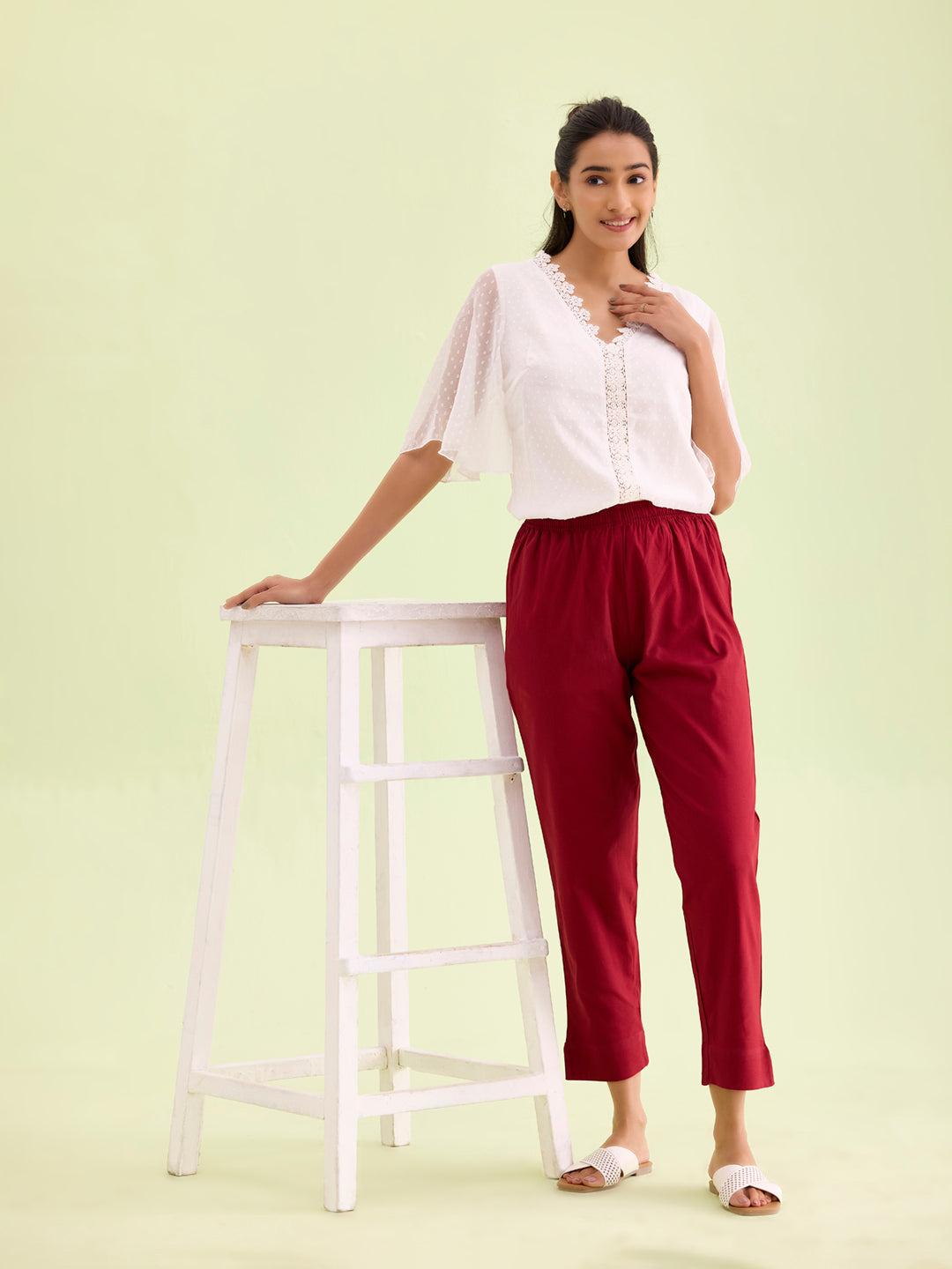 Mid-Rise Cropped Cotton Pant Trousers (Maroon)