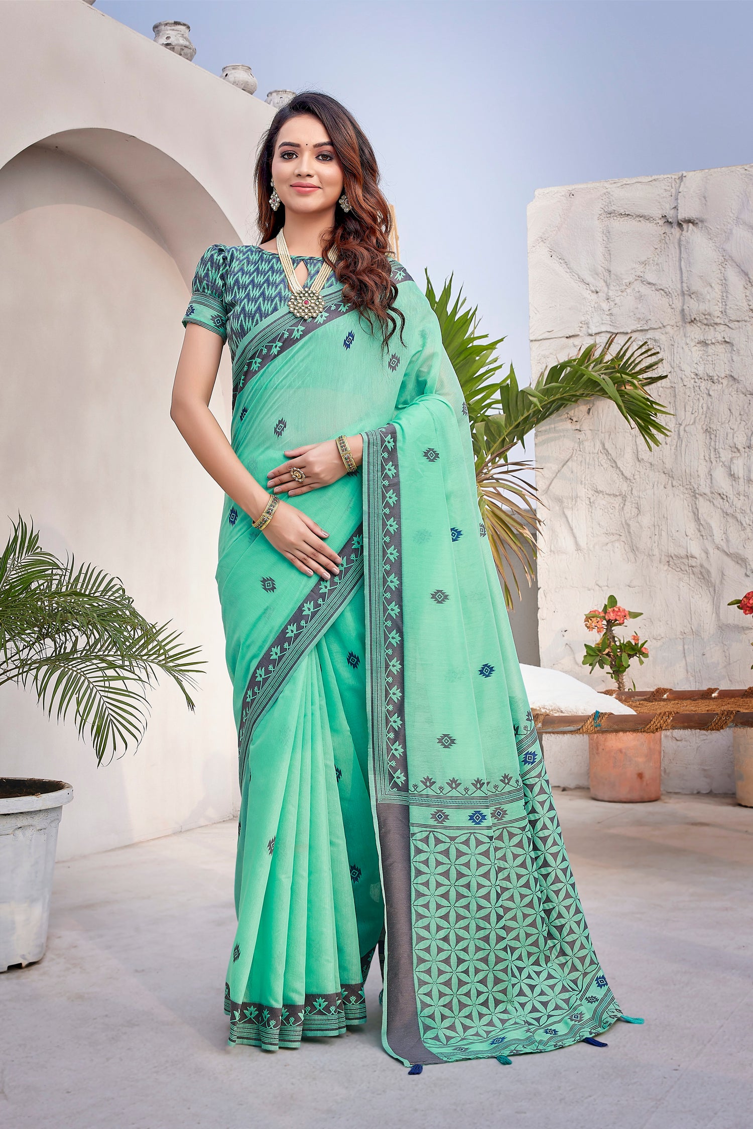 Handloom Cotton Silk Green Color Latest Saree