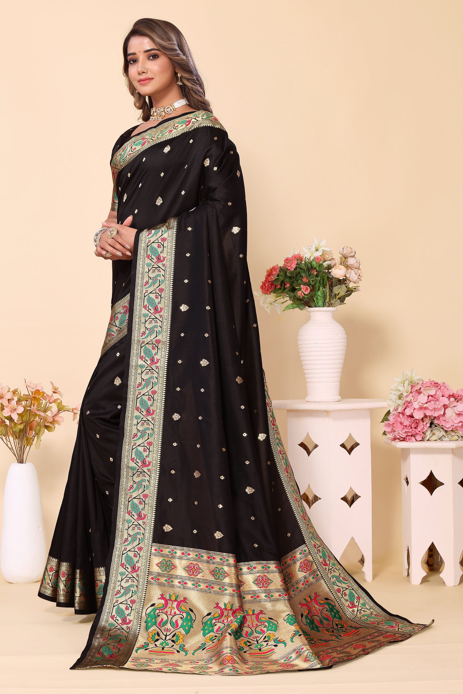 Graceful Black Paithani Silk Stylish Saree